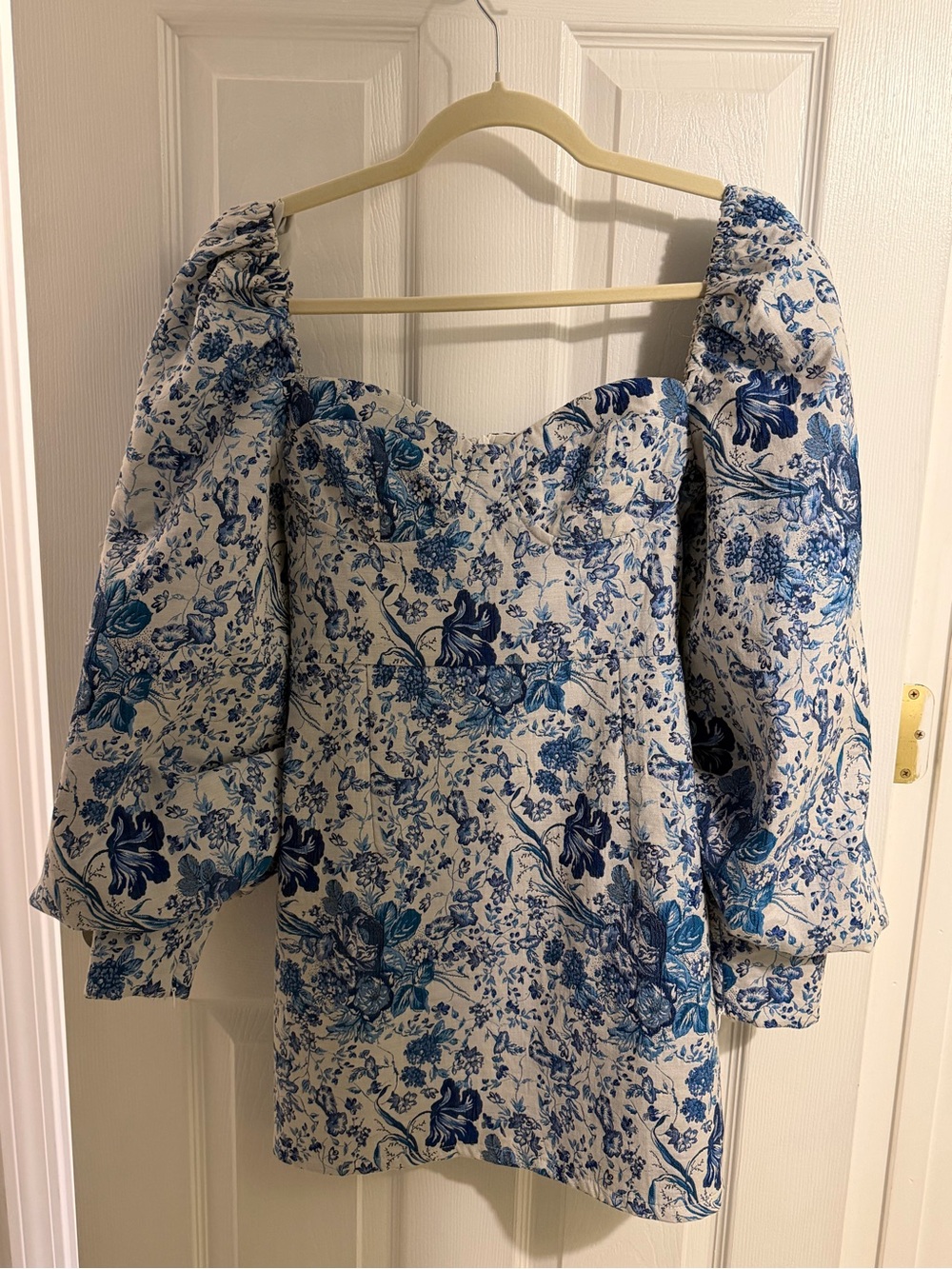 Akira Blue Floral Puff-Sleeve Mini Dress